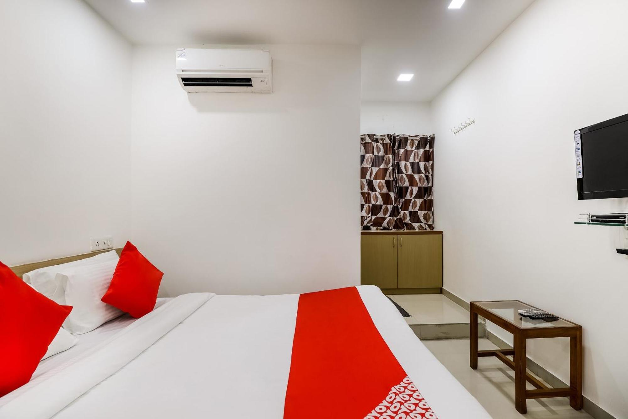 Oyo Hotel D Veeray Ahmadábád Exteriér fotografie